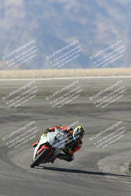 media/Oct-30-2025-Racers Edge (Thu) [[dabbdaf680]]/3-B Group/Session 2 (Bowl Exit)/